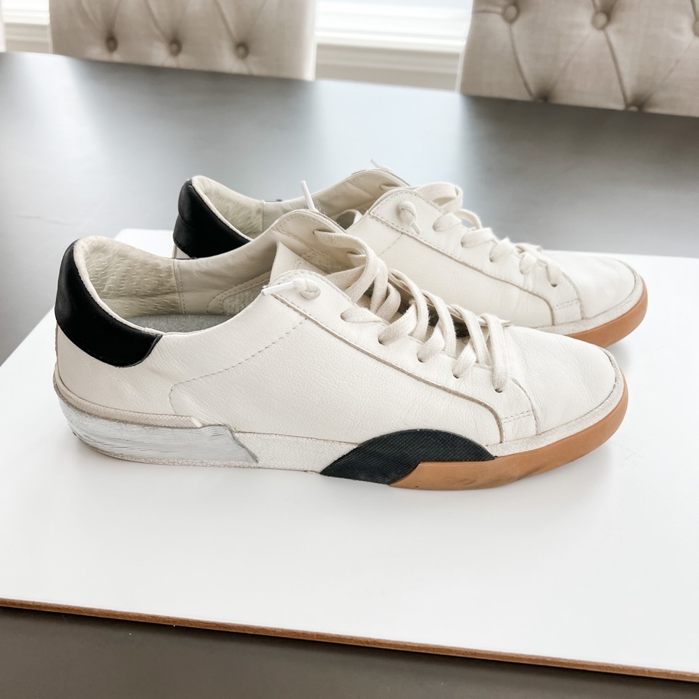 Dolce Vita Zina sneaker size 10